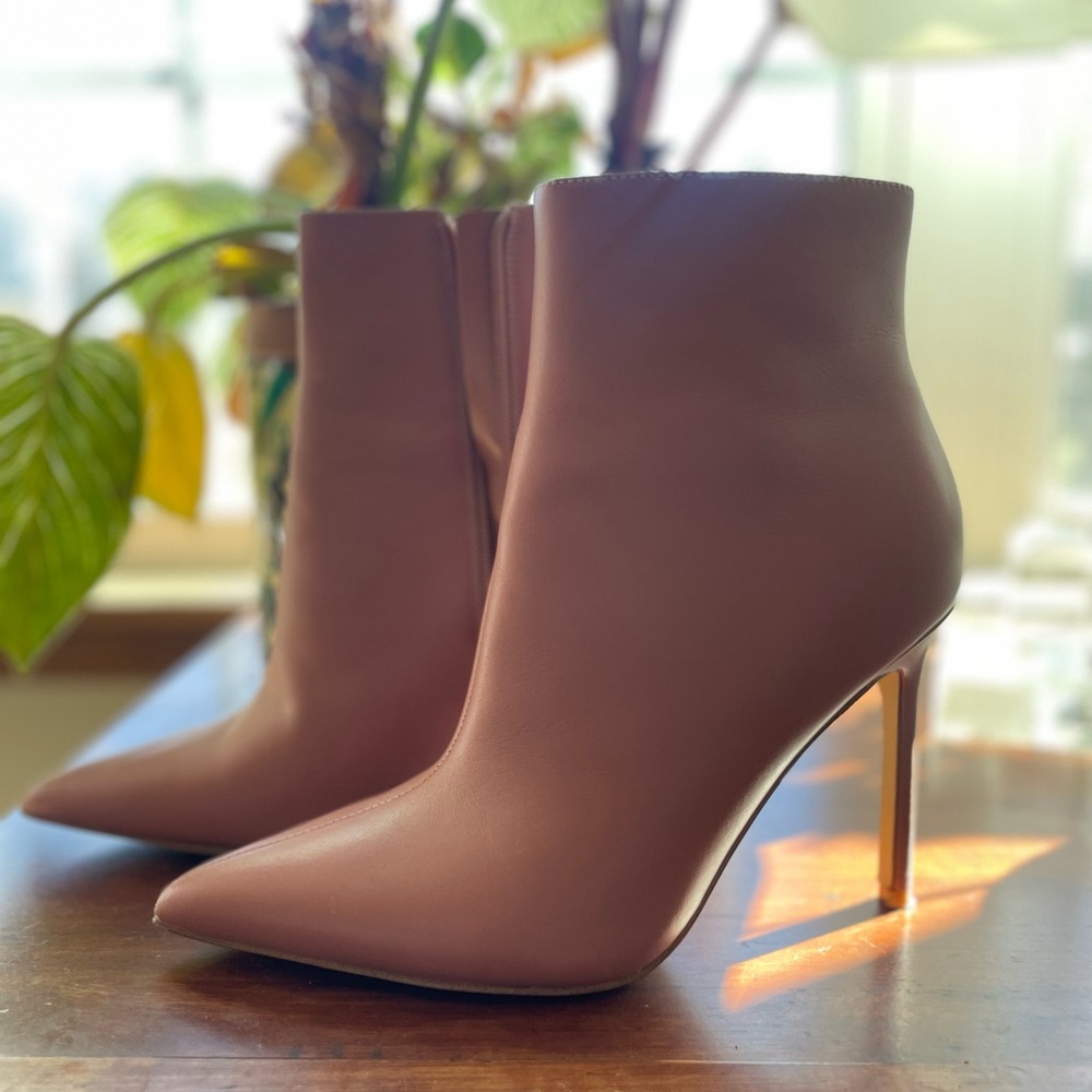 Nine West Mauve Brown Pointed Toe Stiletto Ankle Boots